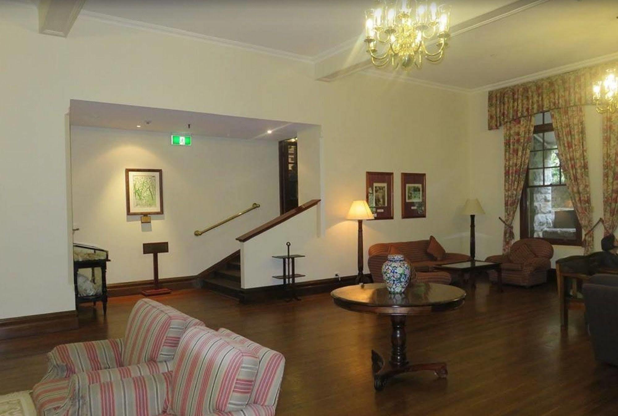 Hotel Jenolan Caves House Exterior foto
